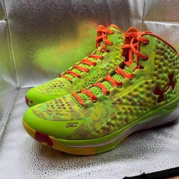 Size 13 Under Armour Candy Reign Mens Green Basketball Athletic Shoe 1258723-390